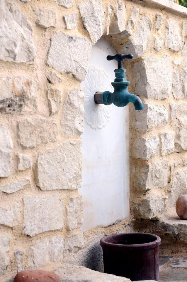 Authentic Cretan Stone Windmill Villa Szitía Kültér fotó